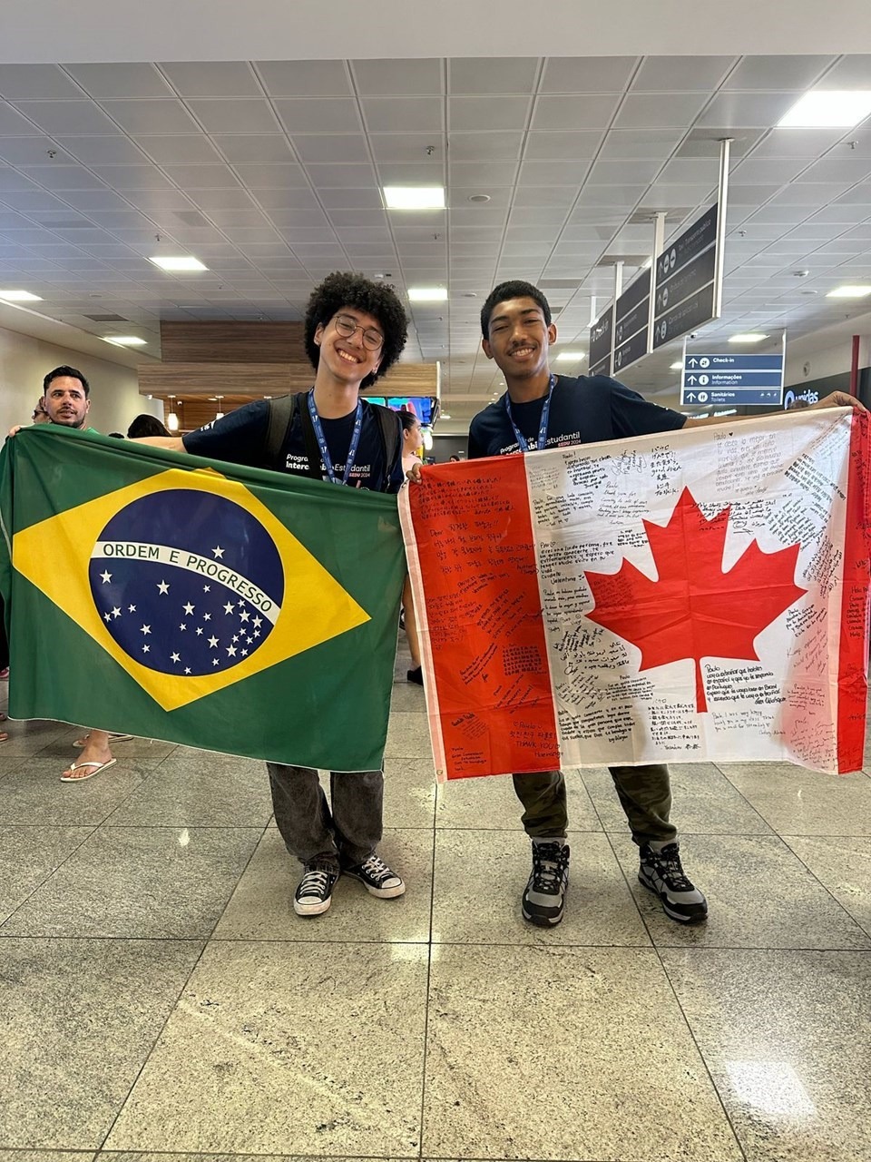 22.04.2025 - Estudantes do Intercâmbio Sedu retornam do Canadá