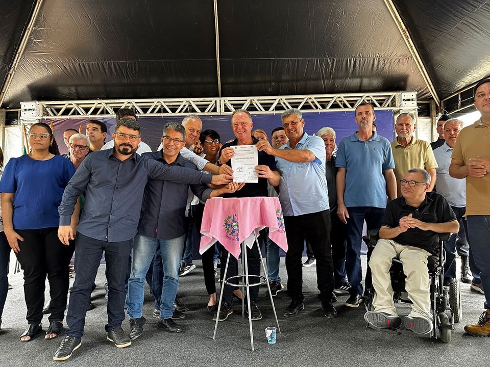01.11.2024 - Governador assina ordem de serviço para implantação de rodovia em Vargem Alta|||Fotógrafo: Mateus Fonseca/Governo-ES