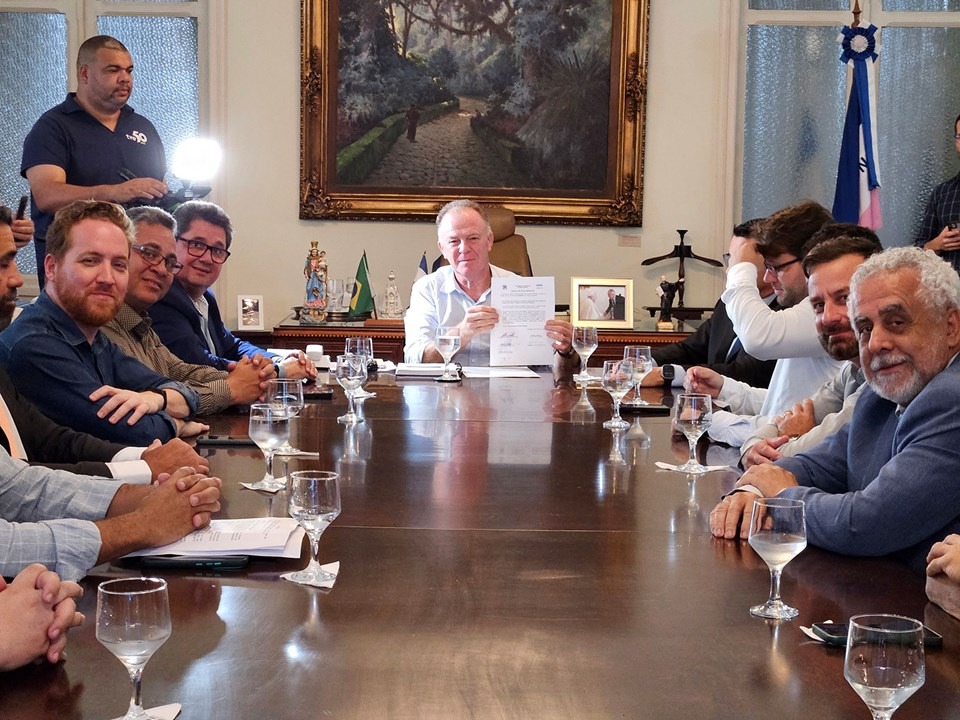 05.05.2025 - Estado assina contratos de locação de mini usinas solares para órgãos públicos|||Fotógrafo:Hélio Filho/Secom-ES