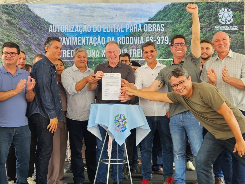 05.12.2025 - Casagrande vistoria obras da ES-379 em Irupi e anuncia novos investimentos para educação e saúde em Iúna