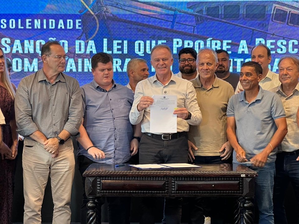 07.01.2026 - Governador sanciona lei que protege a pesca artesanal e organiza a atividade pesqueira no ES