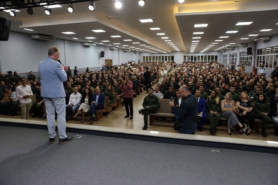 07.11.2024 - Governo do Estado realiza formatura de 299 novos Policiais Penais