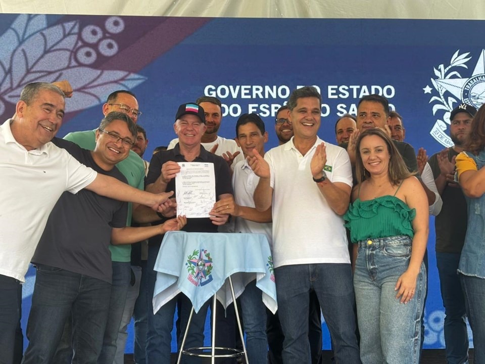 08.12.2025 - Governo do Estado autoriza pavimentação rural e obras de contenção em João Neiva