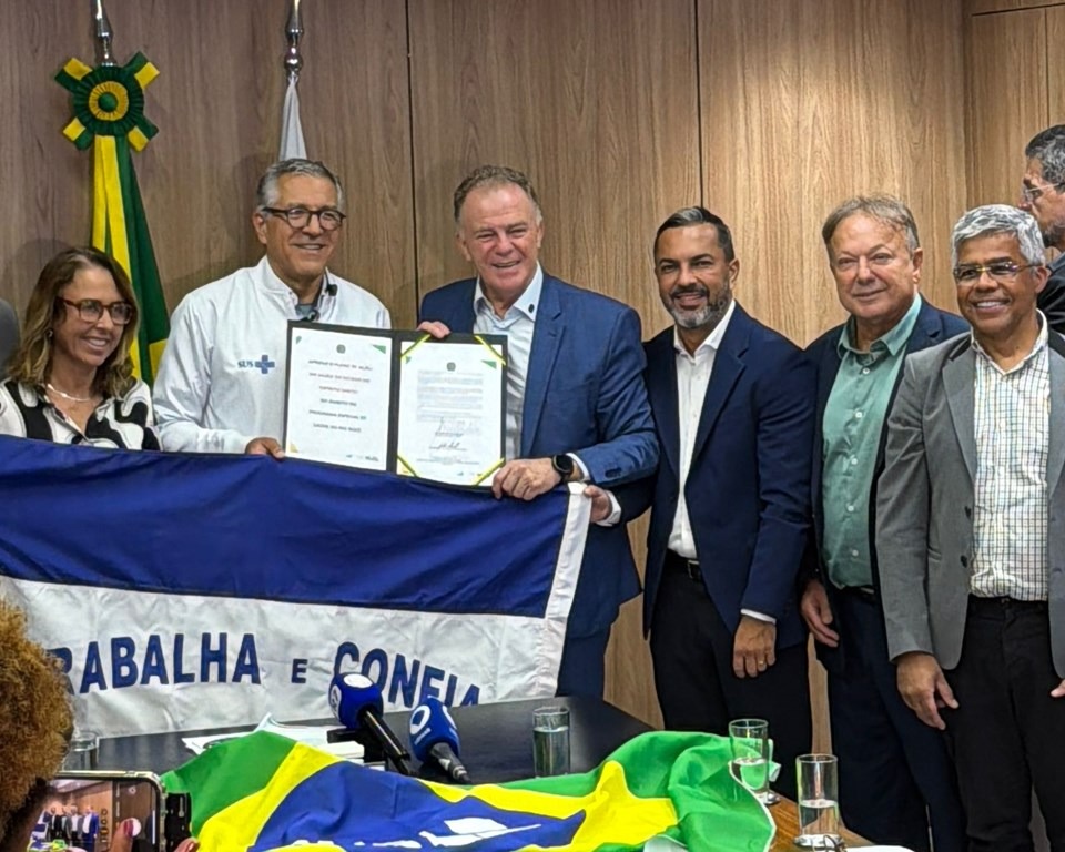 12.02.2026 - Governador Casagrande anuncia Plano Estadual do Programa Especial de Saúde do Rio Doce