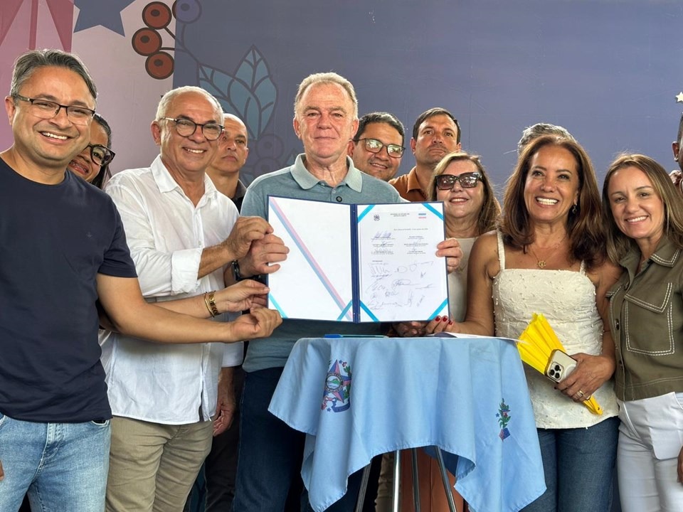 13.01.2026 - Governo do Estado entrega obras e anuncia novos investimentos em Bom Jesus do Norte - 01