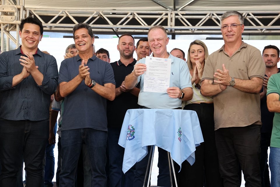 14.02.2025 - Governo entrega obra de calçamento rural e anuncia novos investimentos em Castelo|||Fotógrafo:Helio Filho - Governo/ES 