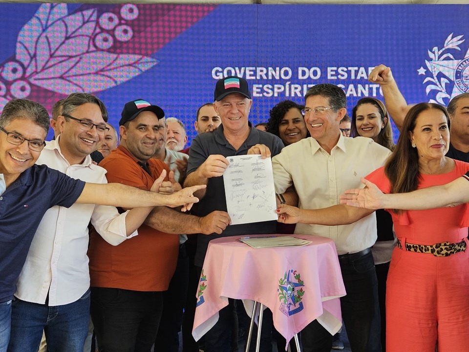 15.06.2024 - Governo inaugura obras e anuncia edital para pavimentação de rodovia em Divino de São Lourenço|||Fotógrafo:Rodrigo Zaca/GovernoES