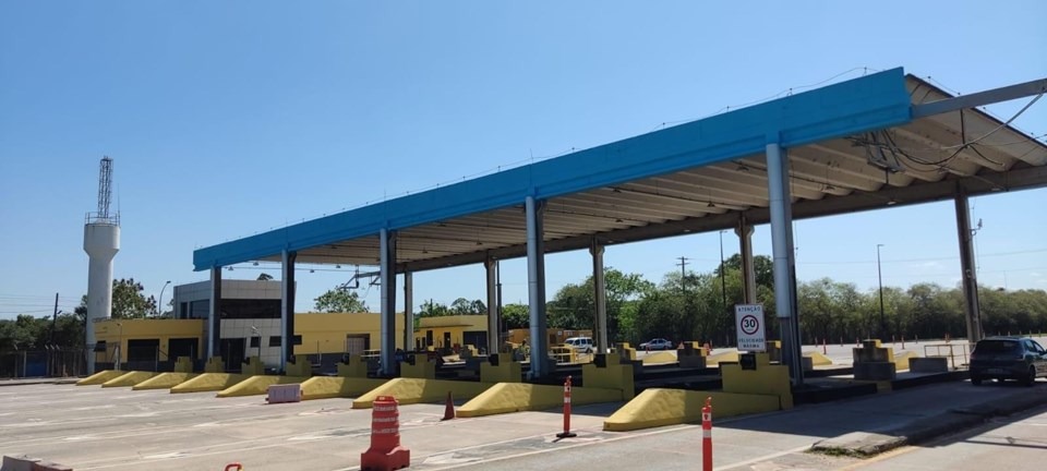16.08.2024 - Governo finaliza remoção das antigas cabines de pedágio na Rodovia do Sol