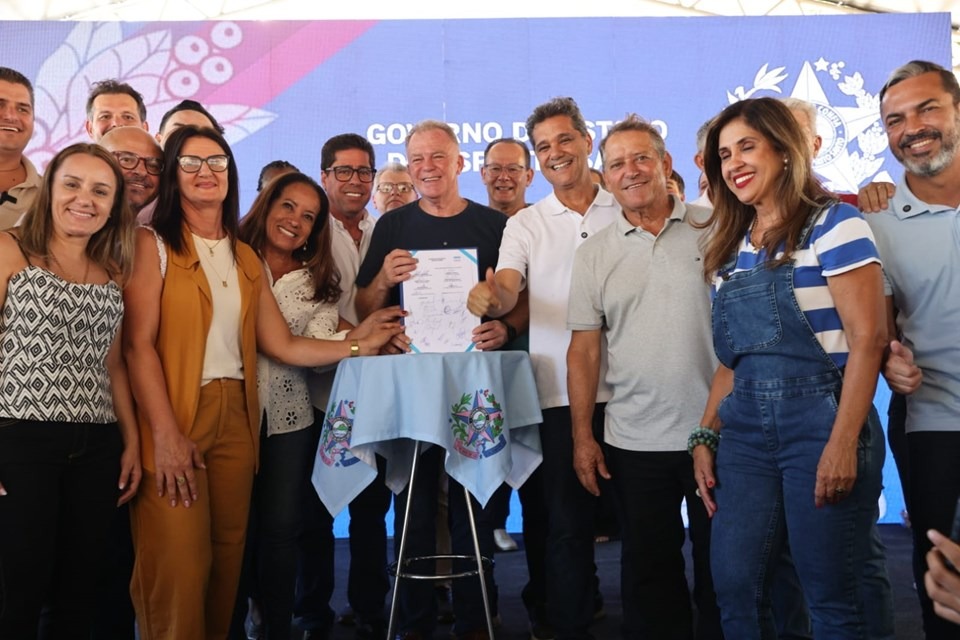 20.02.2026 - Nova Venécia recebe investimentos do Governo do Estado em infraestrutura -  educação e desenvolvimento social