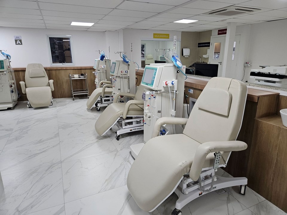 23.04.2025 - Governo do Estado inicia novo serviço para pessoas com Doença Renal Crônica -  01