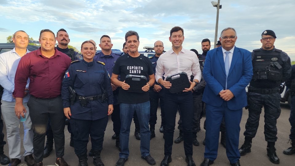 25.04.2025 -Governo do Estado entrega 300 pistolas para Guarda Municipal de Vila Velha - Foto de Léo Júnior-Vice-Governadoria|||Fotógrafo:Léo Júnior-Vice-Governadoria