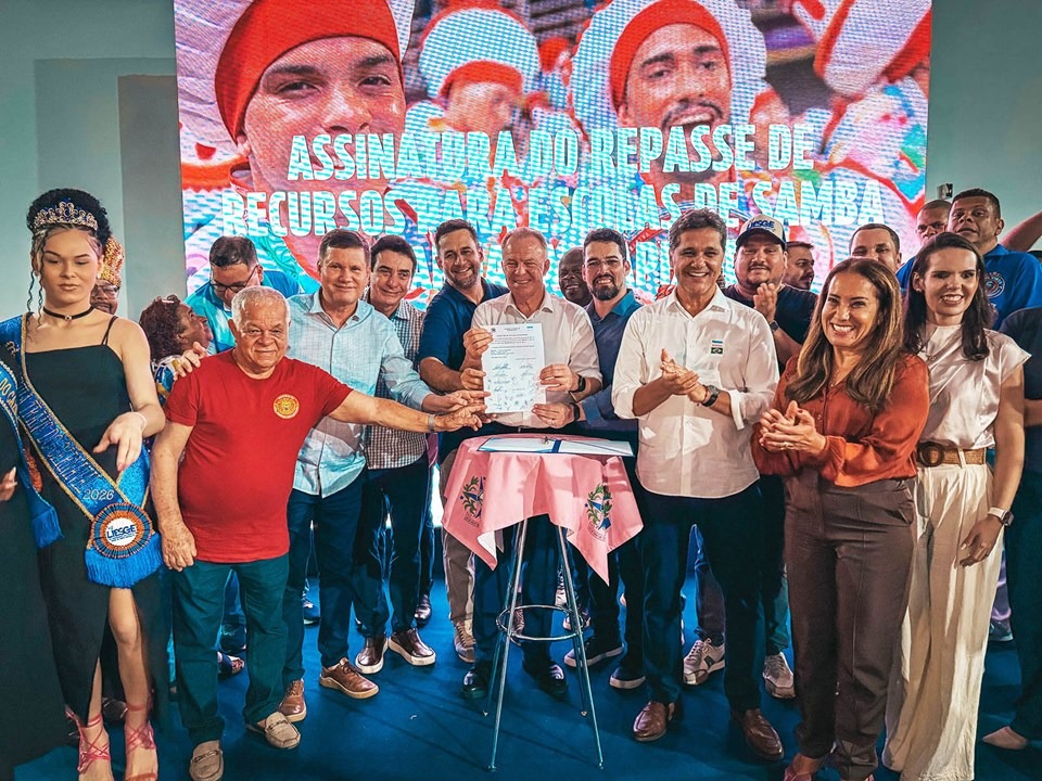 25.11.2025 - Governo do Estado anuncia R$ 6 - 7 milhões para o Carnaval Capixaba e assina Termo de Fomento com a LIESGE