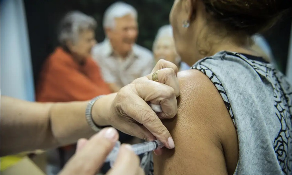 27.05.2025 - Sesa alerta para a baixa procura da vacina contra gripe dos grupos com meta de cobertura|||Fotógrafo:Marcelo Camargo/Agência Brasil