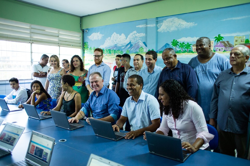 Lab Informatica Escola-32